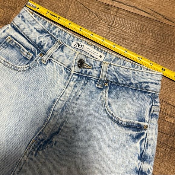 ZARA light blue acid wash jeans - Picture 4 of 6